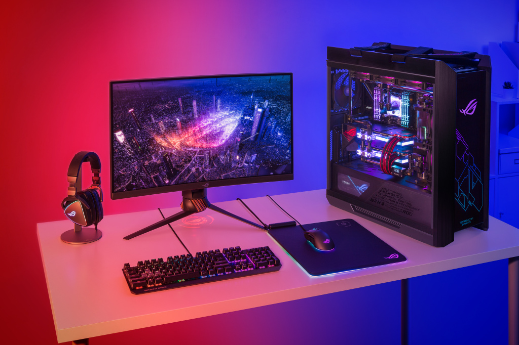 ROG Strix Helios-Scenario Photo-3.jpg